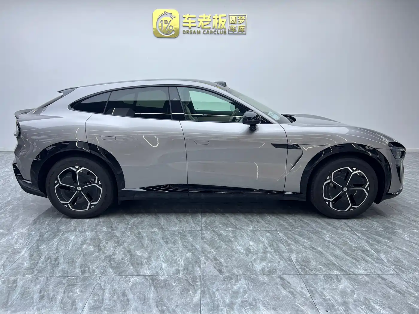 XIAOMI CAR XIAOMI YU7