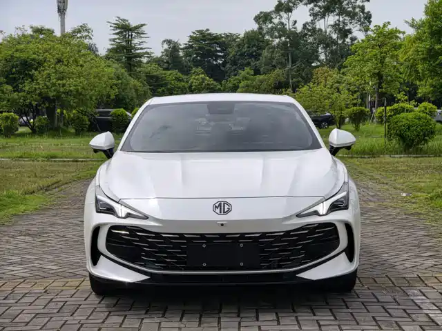 MG MG7 2025 1.5T 300 DCT Luxury Edition — фото 2
