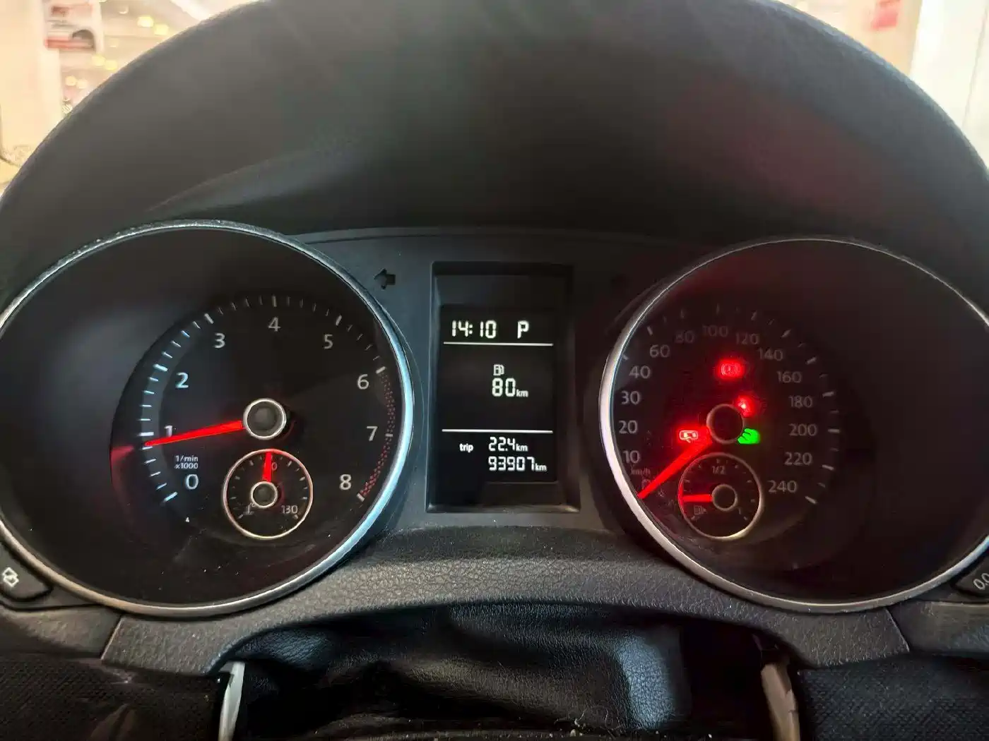 Volkswagen Golf 2010 1.6 Auto Comfort фото 6