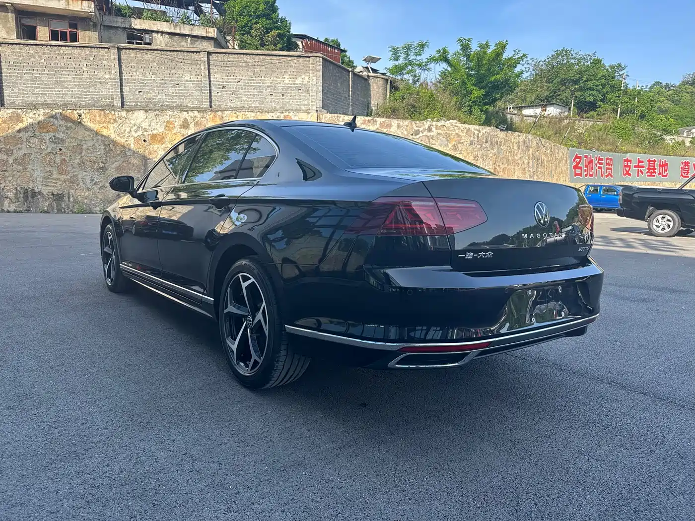 VOLKSWAGEN MAGOTAN