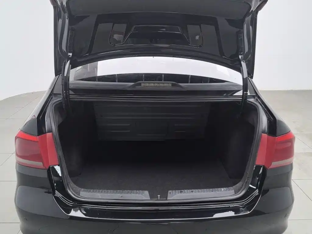 Volkswagen Santana 2013 2013 1.4L Manual Trend Edition