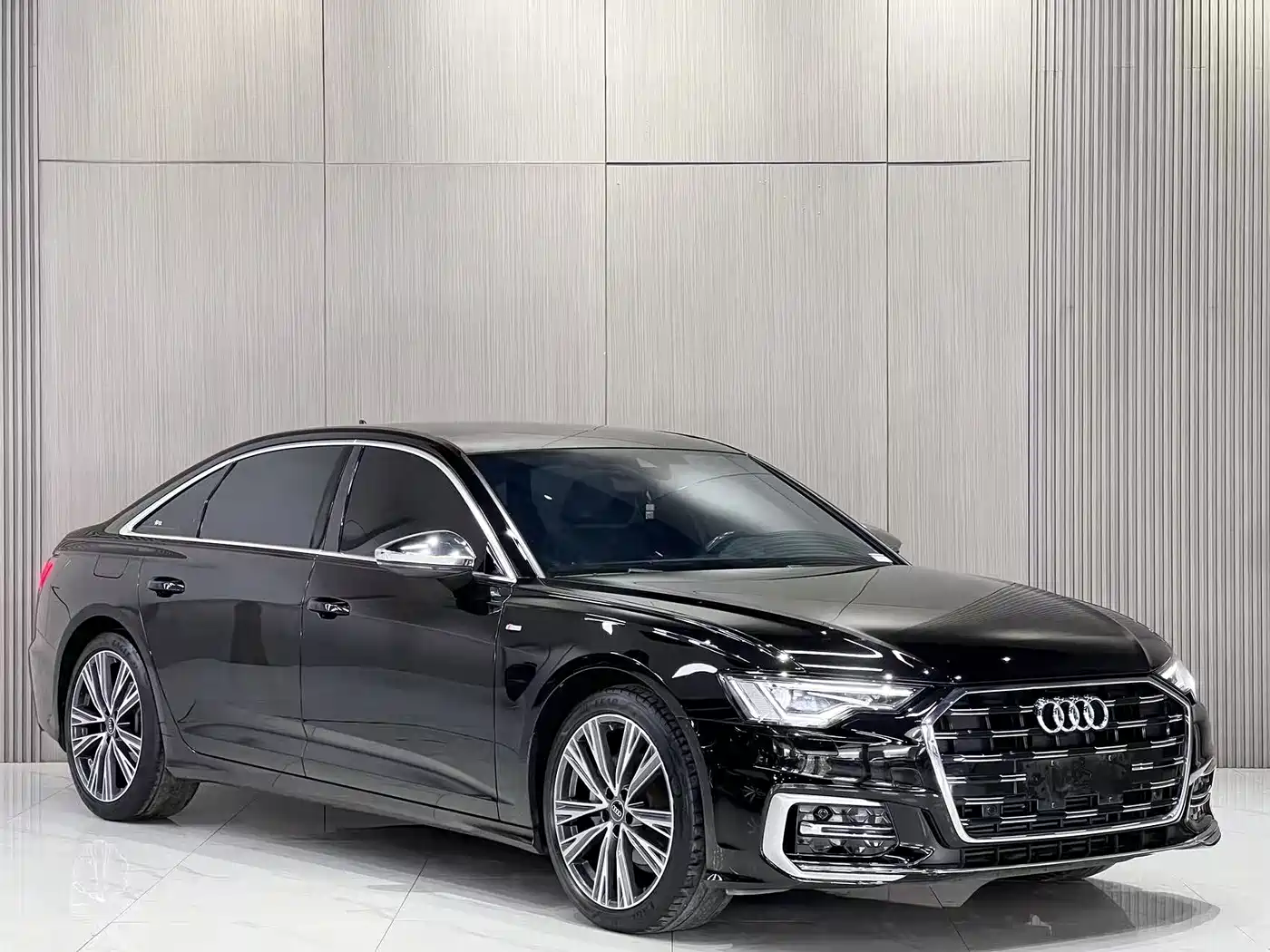 Audi A6L 2024 40 TFSI Luxury Dynamic фото 3