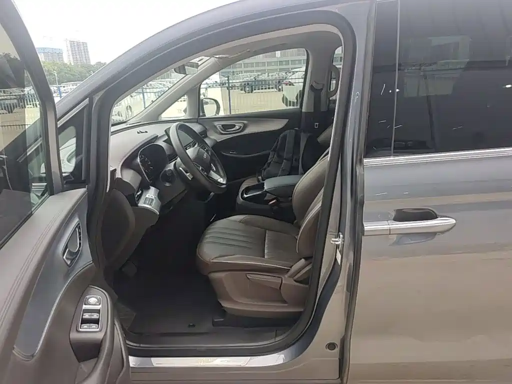 Roewe iMAX8 2024 2023 400TGI Comfort Edition