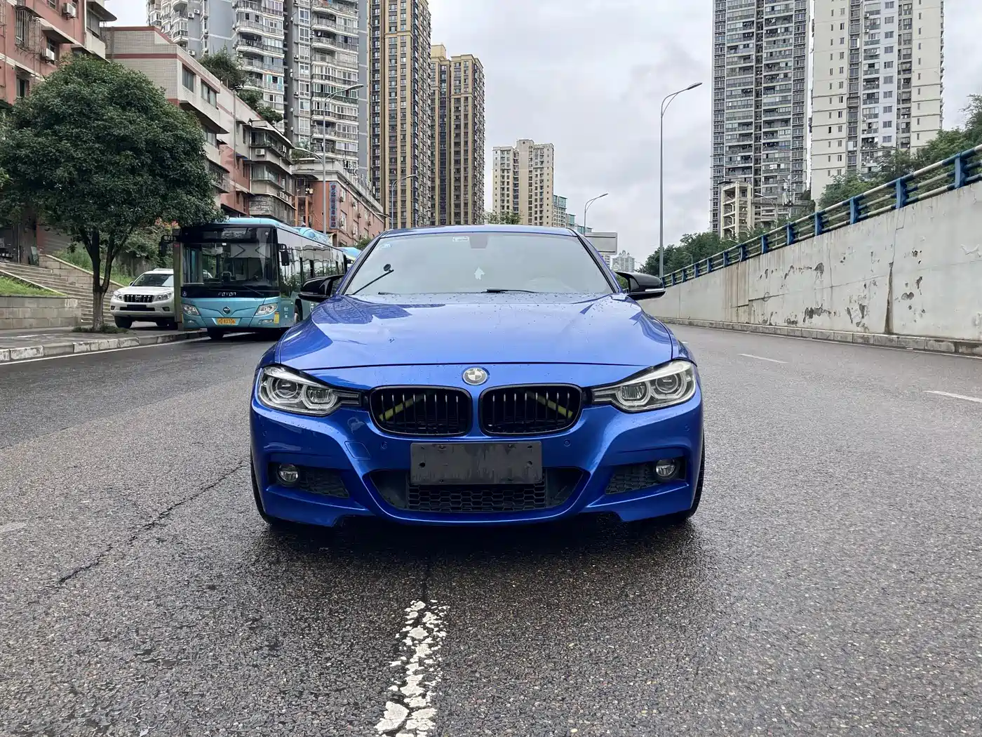 BMW 3 Series 2017 320i M Sport фото 2