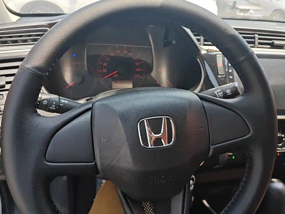 Honda Greiz 2017 2016 1.5L CVT Classic Edition