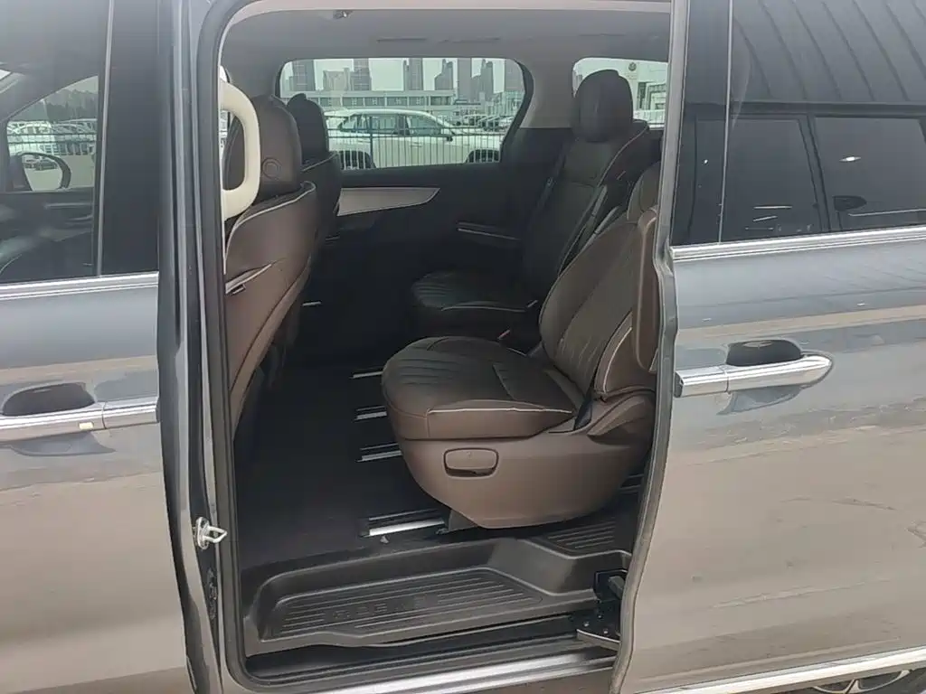 Roewe iMAX8 2024 2023 400TGI Comfort Edition