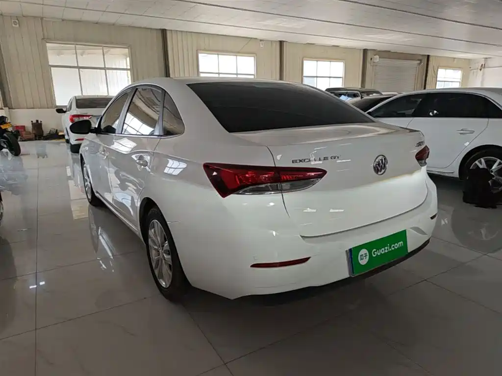 Buick Excelle 2021 Exemplar 1.5L Auto Elite фото 5