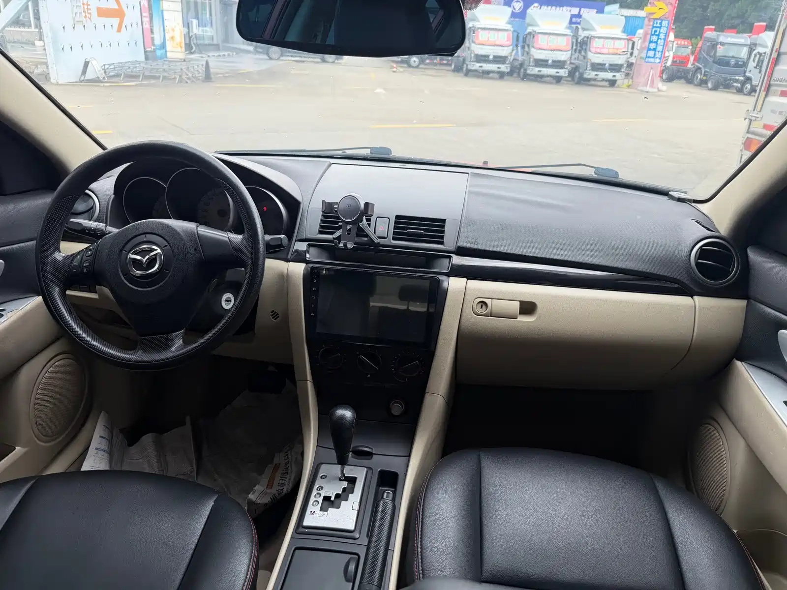 Photo 21 - Mazda 3