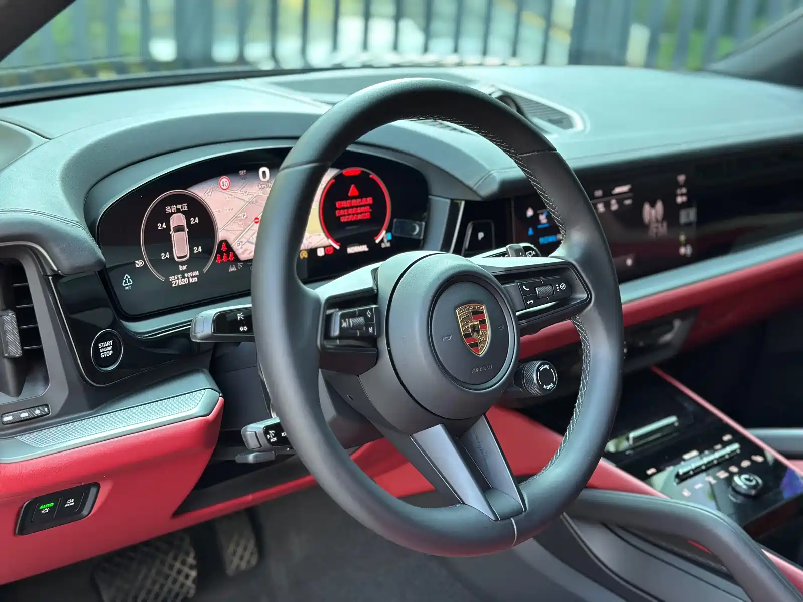 Photo 8 - Porsche Cayenne