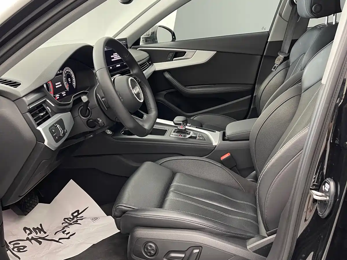 Audi A4L 2022 40 TFSI Luxury Dynamic фото 4