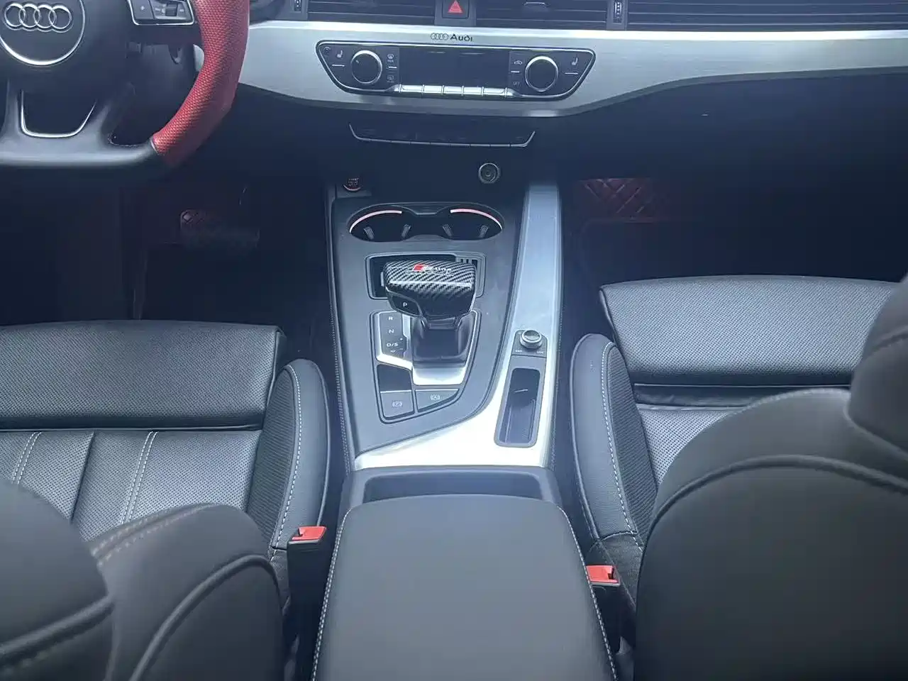 Audi A4L 2022 40 TFSI Luxury Dynamic фото 7