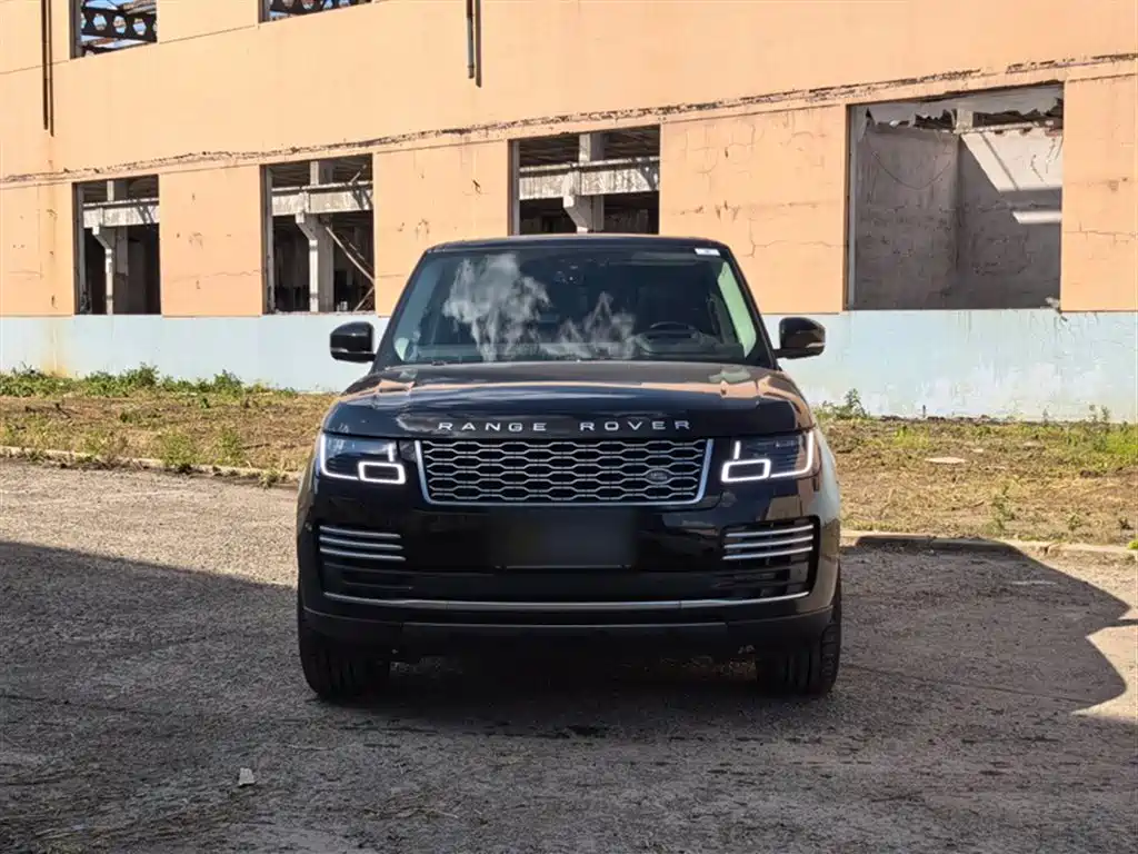 Land Rover Range Rover 2021 3.0 L6 Heritage Edition фото 4