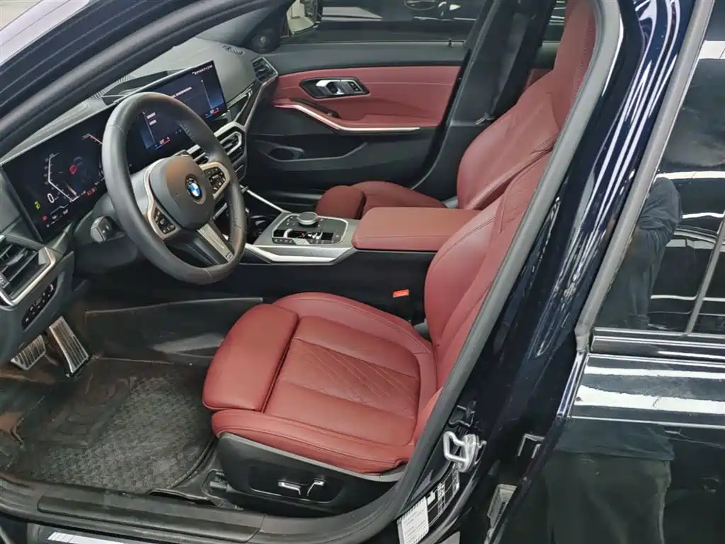 BMW 3 Series 2024 325i M Sport Shadowline Package фото 15