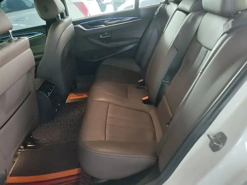 BMW 5 Series 2018 525Li M Sport Package фото 17