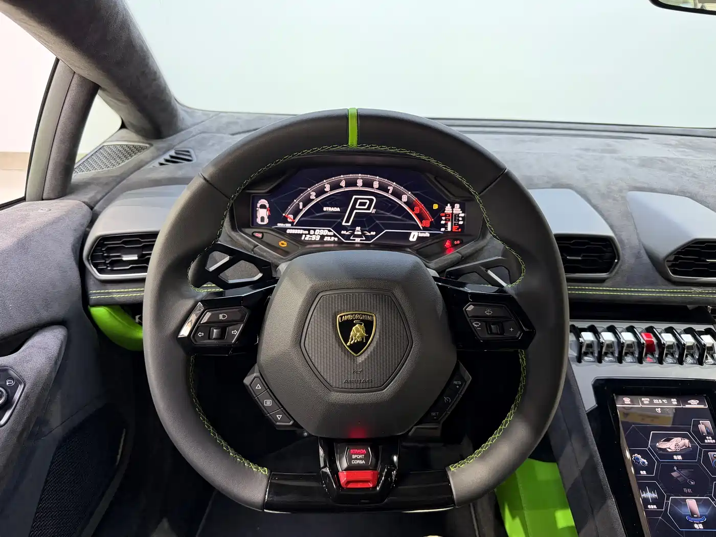 LAMBORGHINI HURACÁN