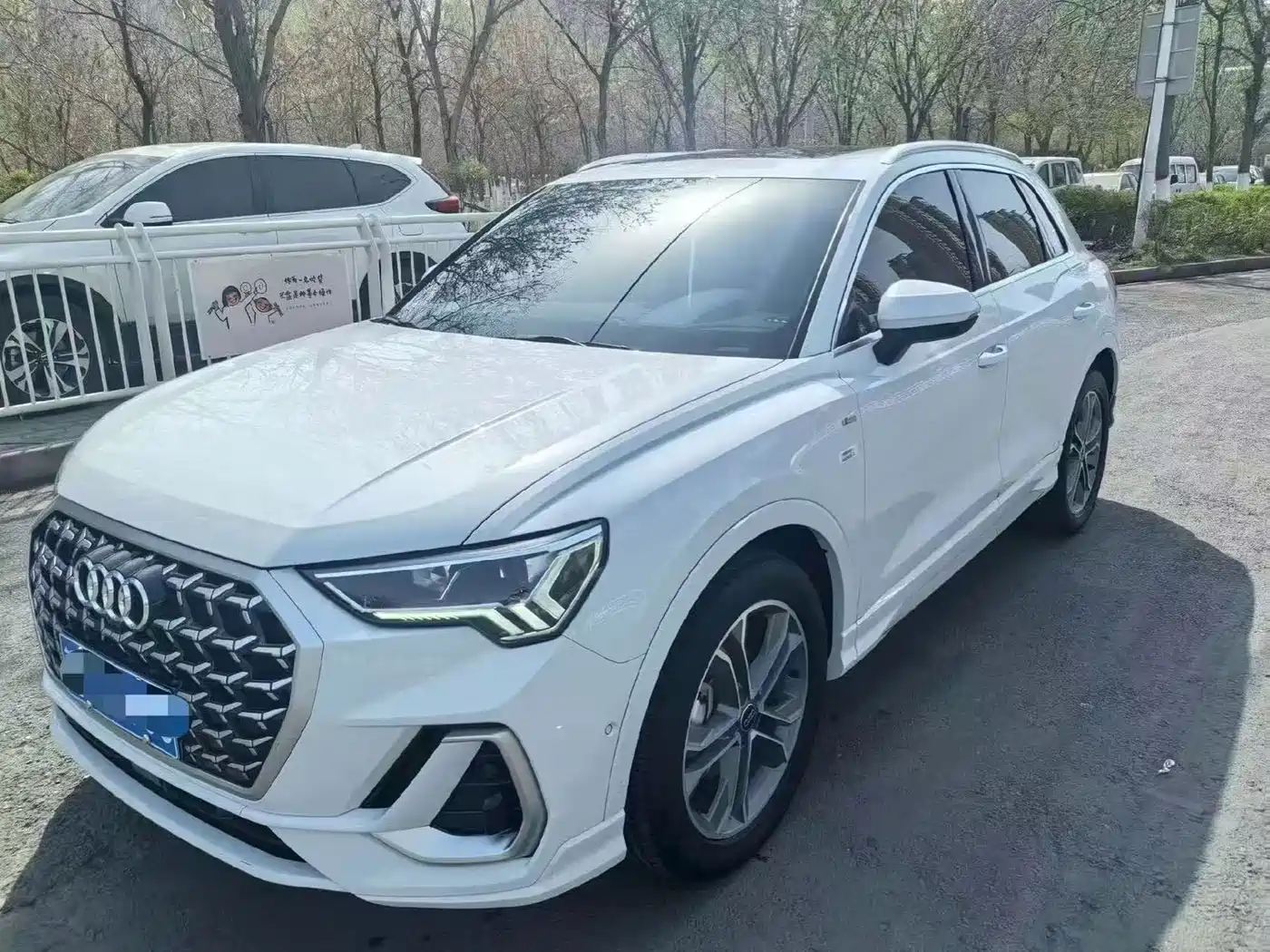 Audi Q3 2024 40 TFSI Fashion Sport фото 3