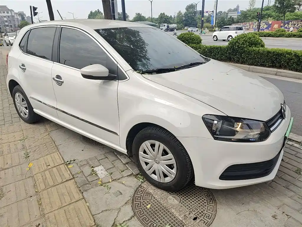 Volkswagen Polo 2018 1.5L Auto Safe Drive фото 4