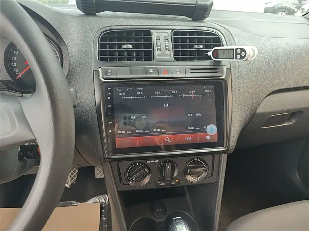 Volkswagen Polo 2018 1.5L Auto Safe Drive фото 11