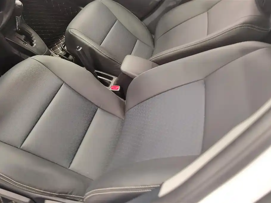 Toyota YARiS L Zhi Xuan 2016 Facelift 1.5E CVT Charming Edition фото 9