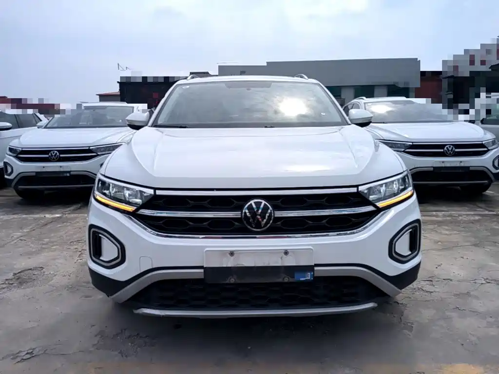 Volkswagen T-Roc, миниатюра 3