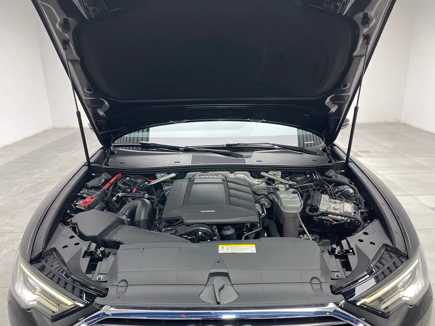 Audi A6L 2019 45 TFSI quattro Exclusive Elegance фото 9