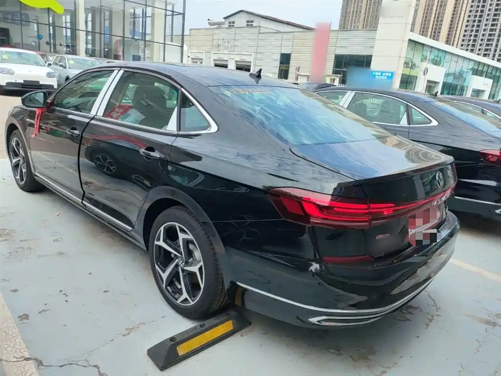 Volkswagen Passat 2026 Outstanding Edition 380TSI Starlight Dragon Soaring Version фото 5