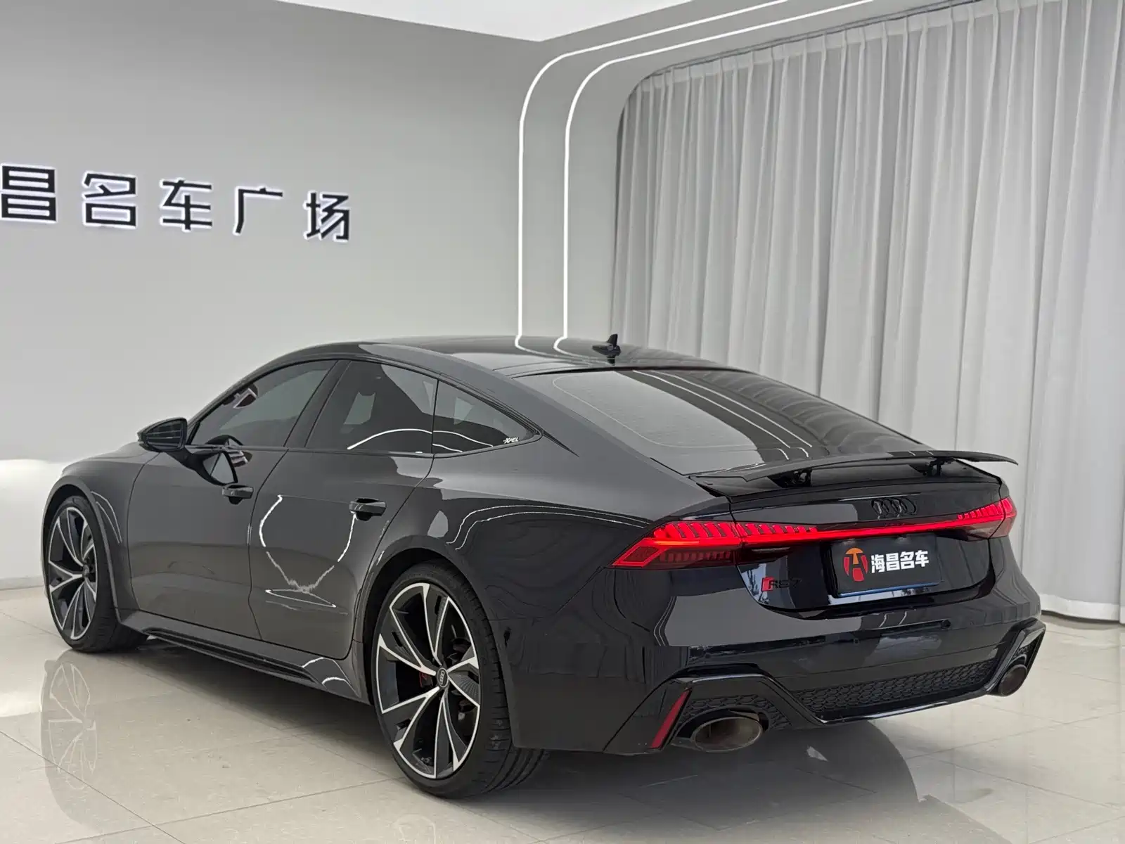 Photo 7 - Audi RS 7