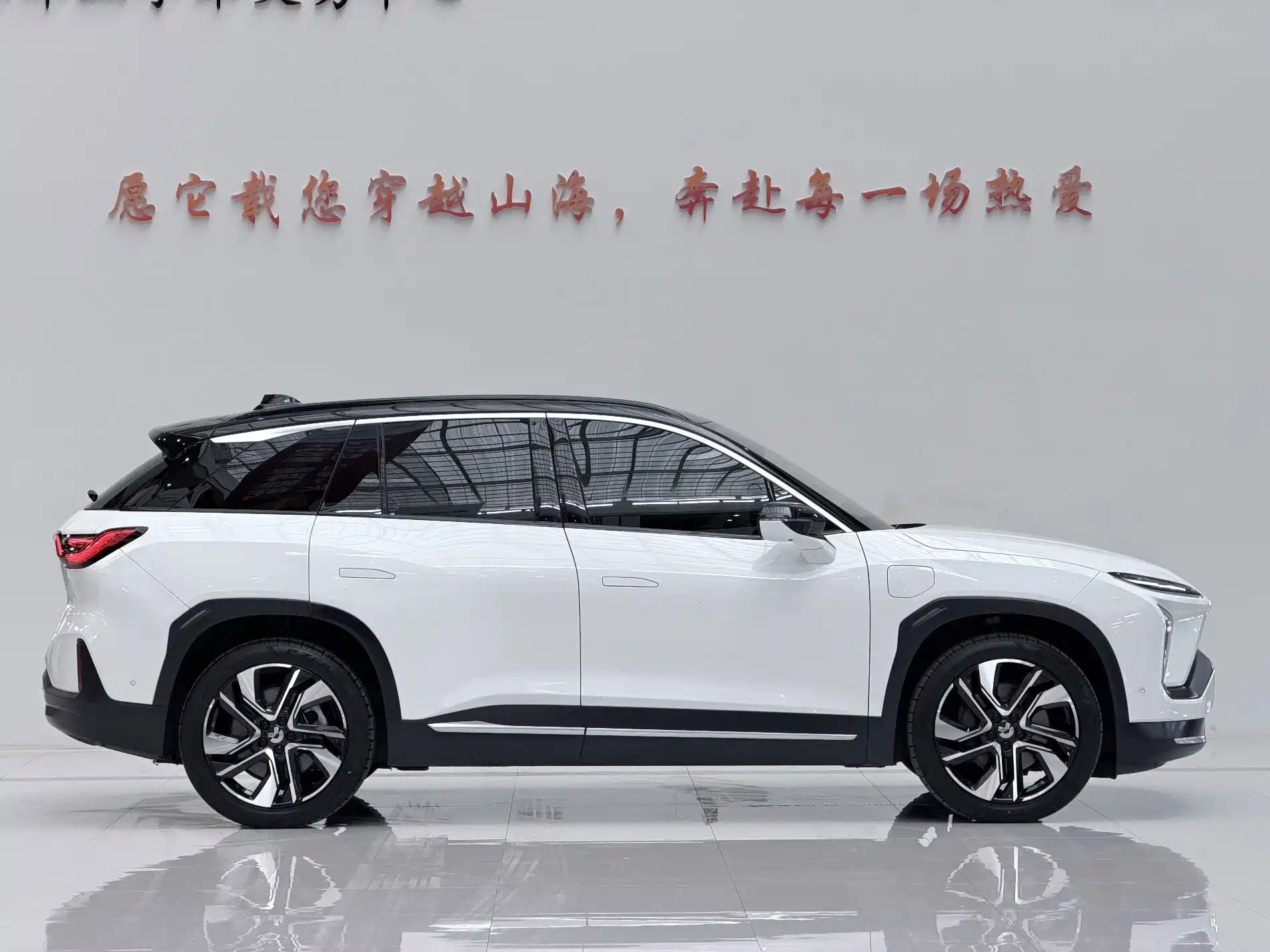 Фото 3 - NIO ES6