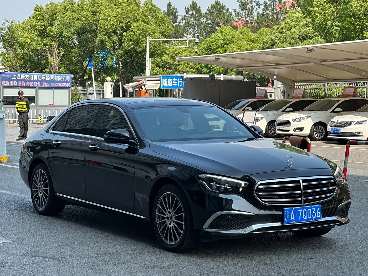 Mercedes-Benz E-Class 2022 E 260 L фото 17