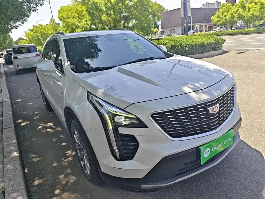 Cadillac XT4 2021 28T FWD Luxury Edition фото 4