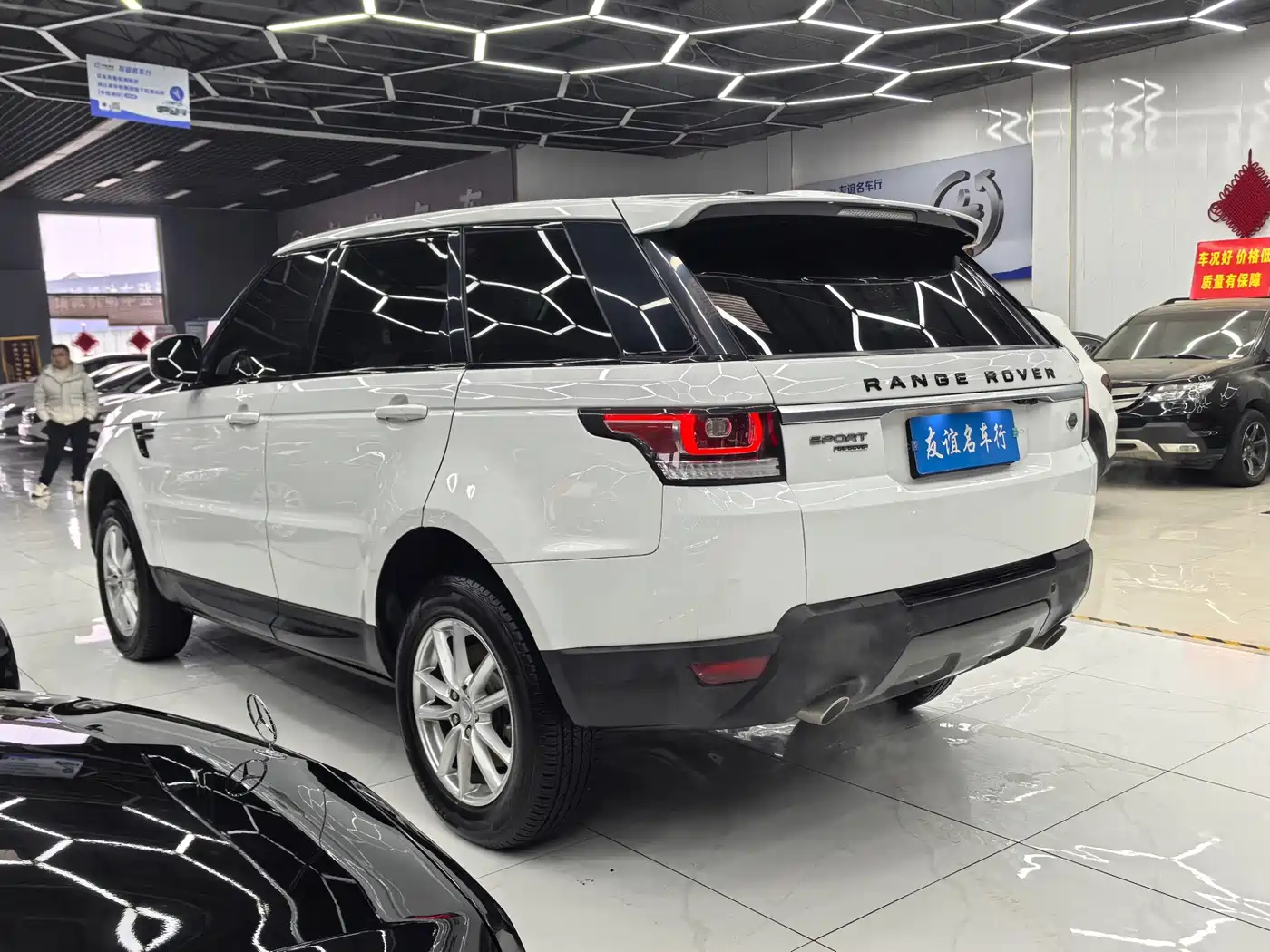 Land Rover Range Rover Sport 2017 3.0 SC V6 SE фото 6