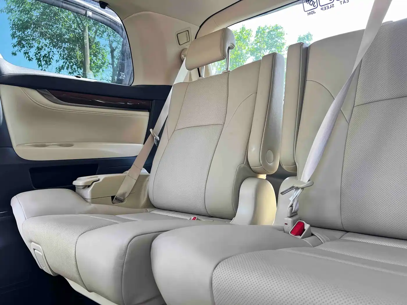 Toyota Alphard 2015 3.5L Luxury Edition фото 16