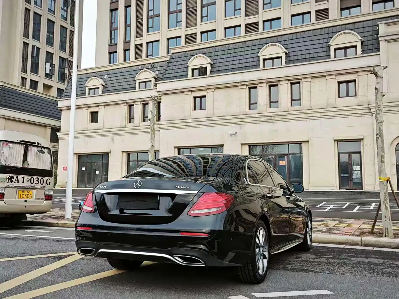 Mercedes-Benz E-Class 2016 E 300 L Sport Luxury фото 15
