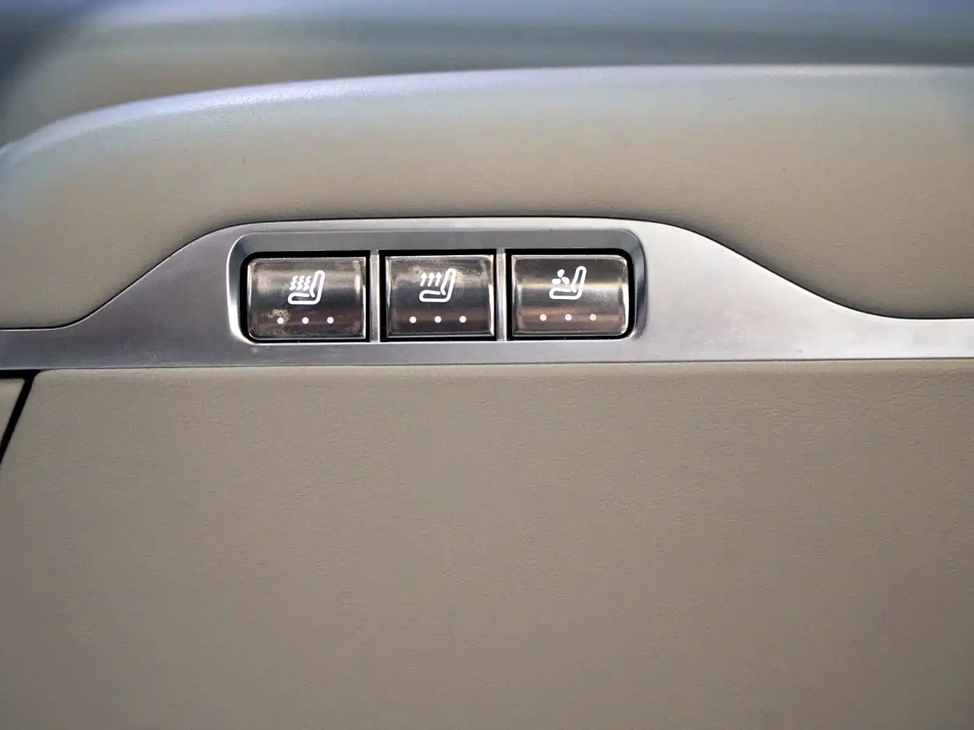 AITO Wenjie AITO M9 2025 Extended Range Ultra 52kWh 6-Seater фото 15