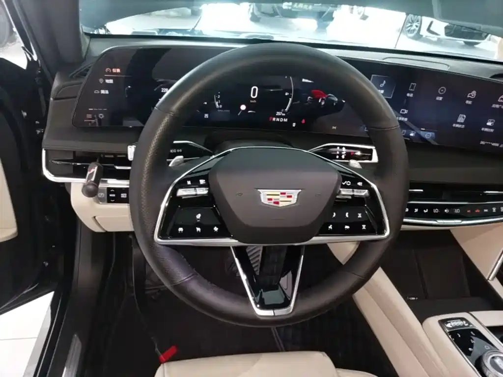 Cadillac CT6 2023 28T Luxury Edition фото 11