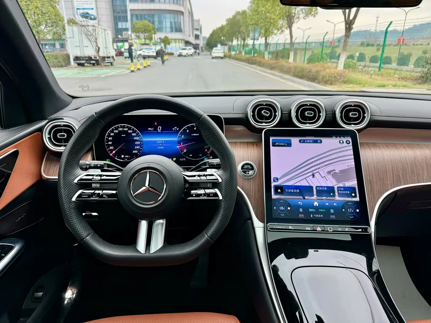 Mercedes-Benz GLC 2024 GLC 300 L 4MATIC Dynamic 7-seater фото 6