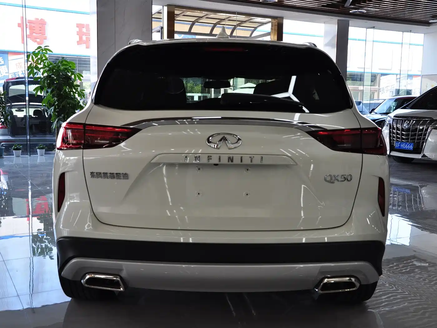 Infiniti QX50 2024 2024 2.0T FWD Navigation Edition