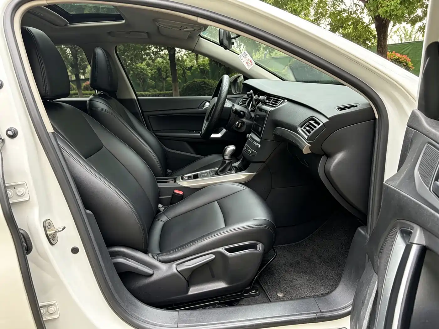 Peugeot 408 2018 350THP Automatic Luxury Edition фото 21