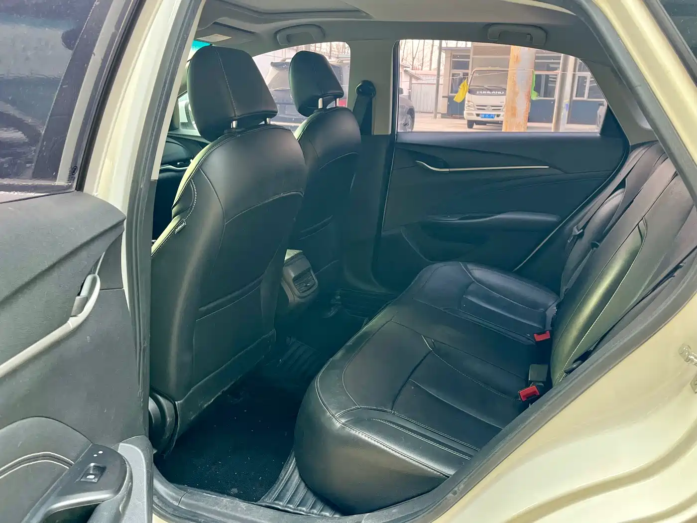 Buick Excelle 2016 Model 15N Automatic Luxury фото 11