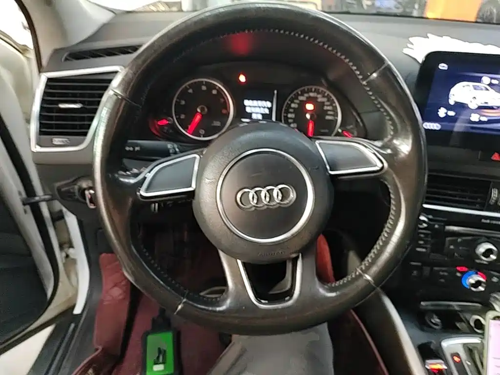 Фото 11 - Audi Q5