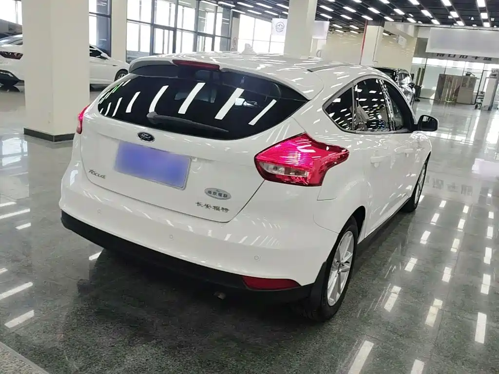 Ford Focus 2018 2018 Hatchback Classic 1.6L Automatic Trend Smart Edition