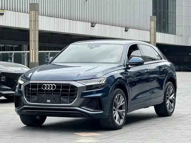 Audi Q8 2021