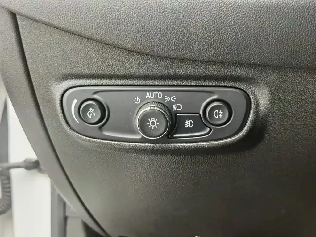 Фото 21 - Chevrolet Equinox