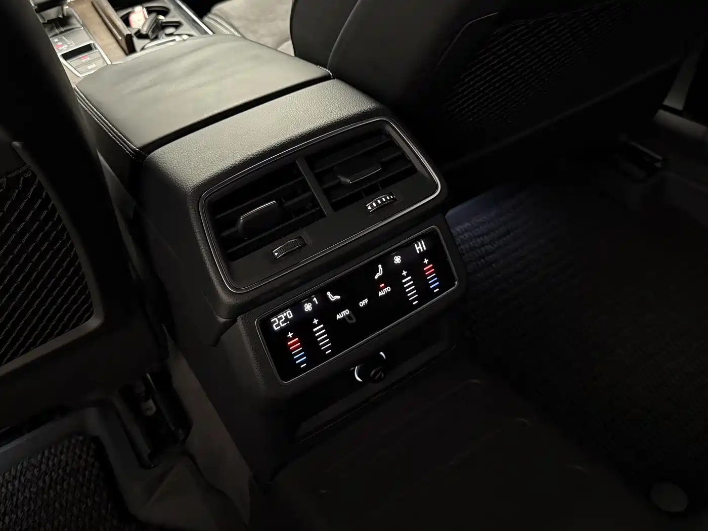 Audi A6L 2020 45 TFSI quattro Premium Dynamic фото 16