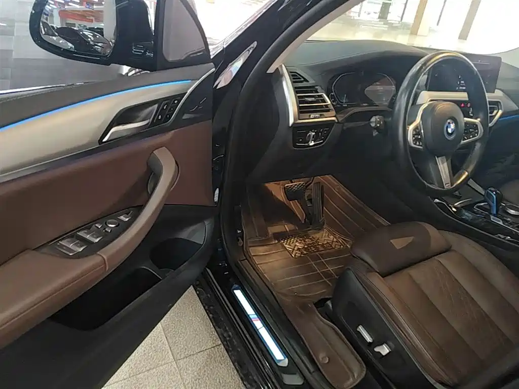 BMW iX3 2022 Innovation Leader фото 16