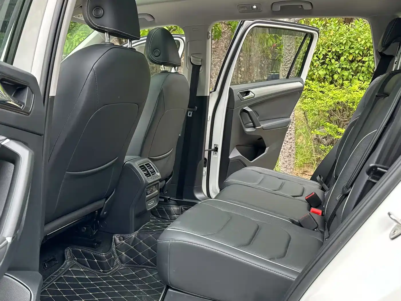 VOLKSWAGEN TIGUAN L NEW ENERGY