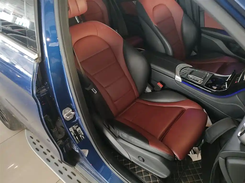 Mercedes-Benz GLC 2020 Facelift GLC 260 L 4MATIC Luxury фото 25