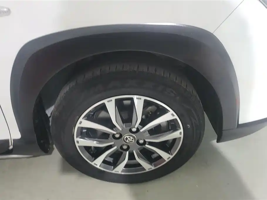 Toyota YARiS L Zhi Xuan 2022 Zhi Xuan X 1.5L CVT Leading PLUS Edition фото 6
