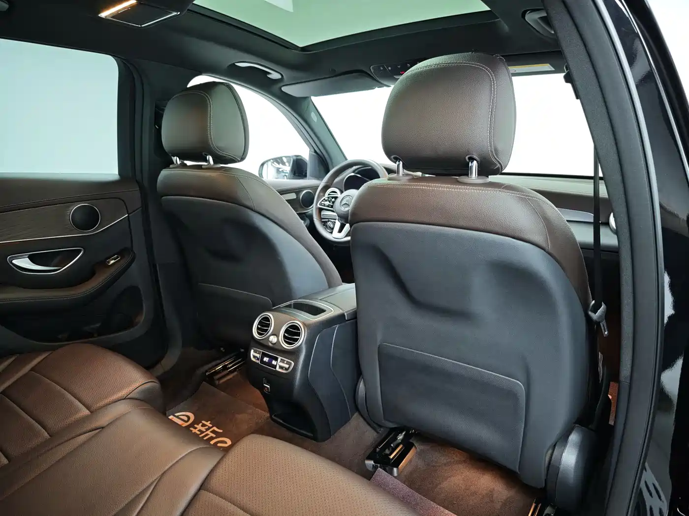 Mercedes-Benz GLC 2022 Model GLC 300 L 4MATIC Dynamic Edition фото 7
