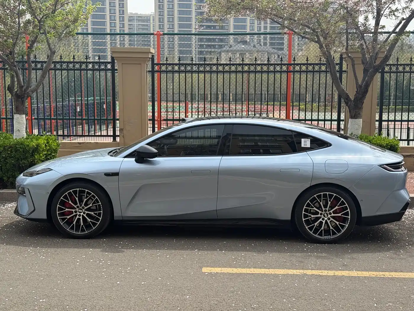 GEELY GALAXY GALAXY E8